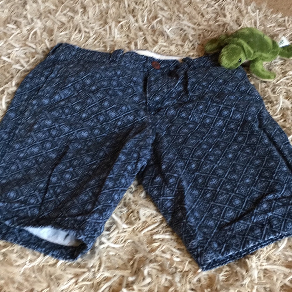 Men’s Hollister Print Shorts